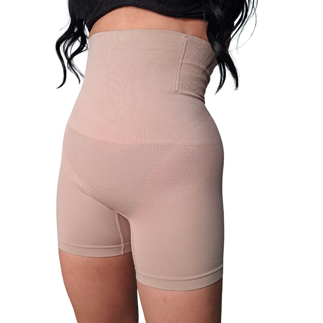 Short moldeador Sophia Secret de mediana compresión, talle alto, controla abdomen y muslos, con realce de glúteos para uso diario.