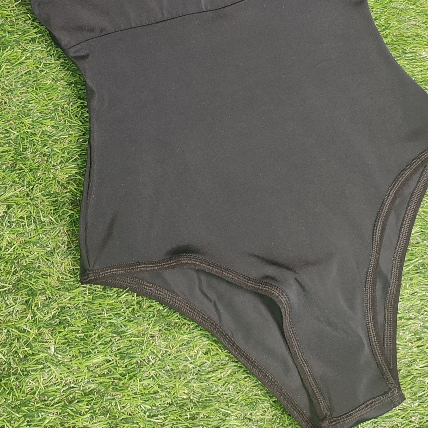 Traje de baño con faja de lacito